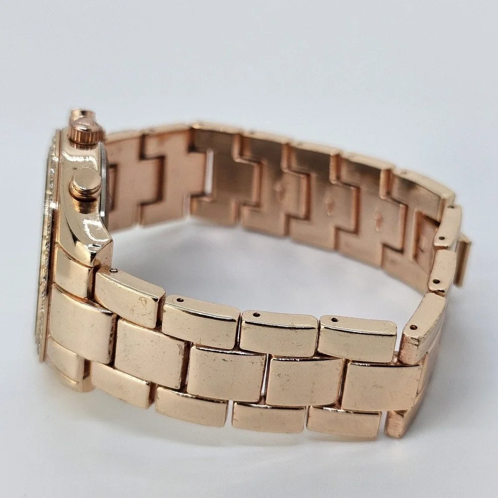 Claire's Women's Watch 38MM Gold‎ Tone Dial Band Crystal Bezel 7.5